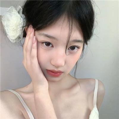 深锁春光一院愁